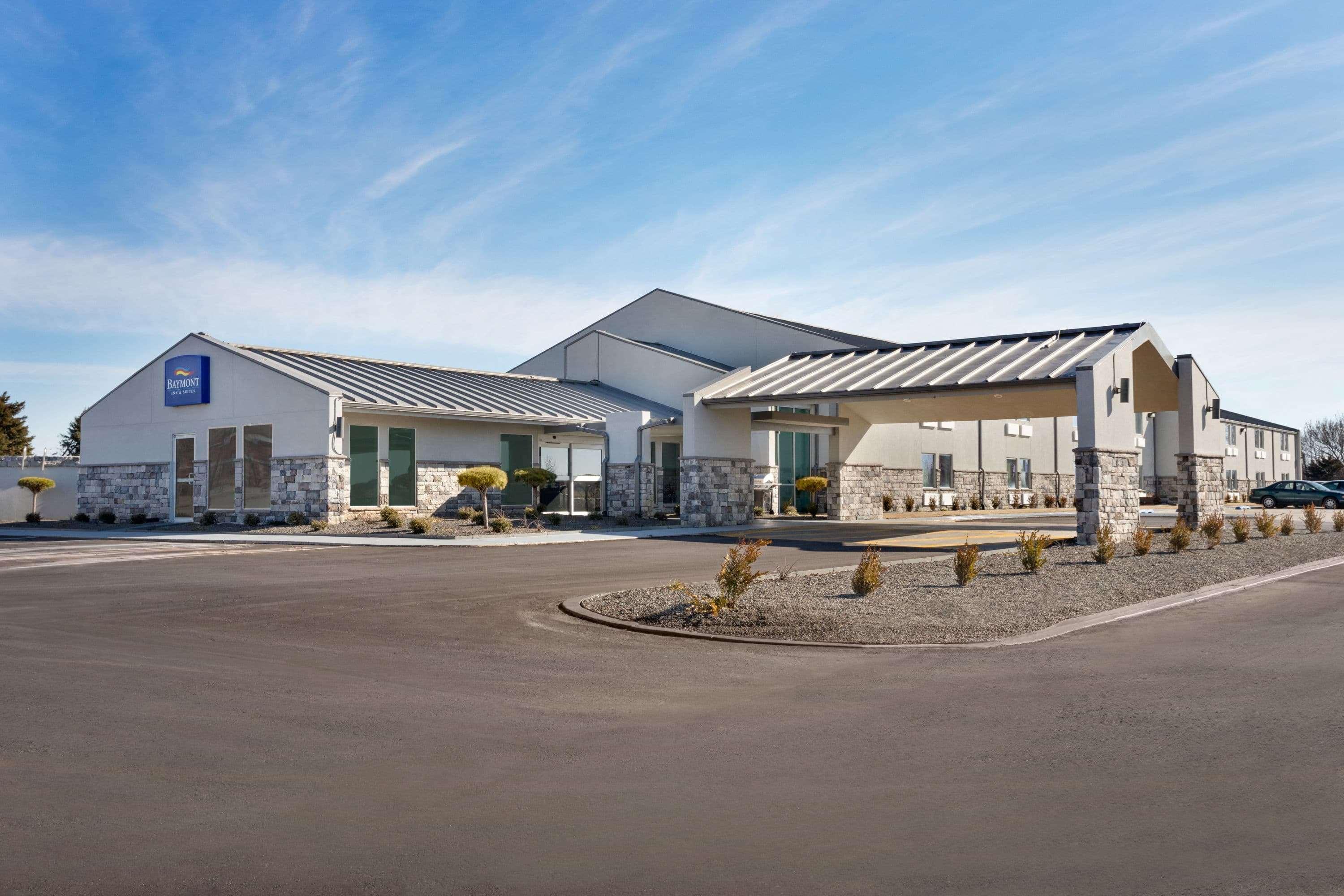 Baymont Inn & Suites Shawnee Exterior foto
