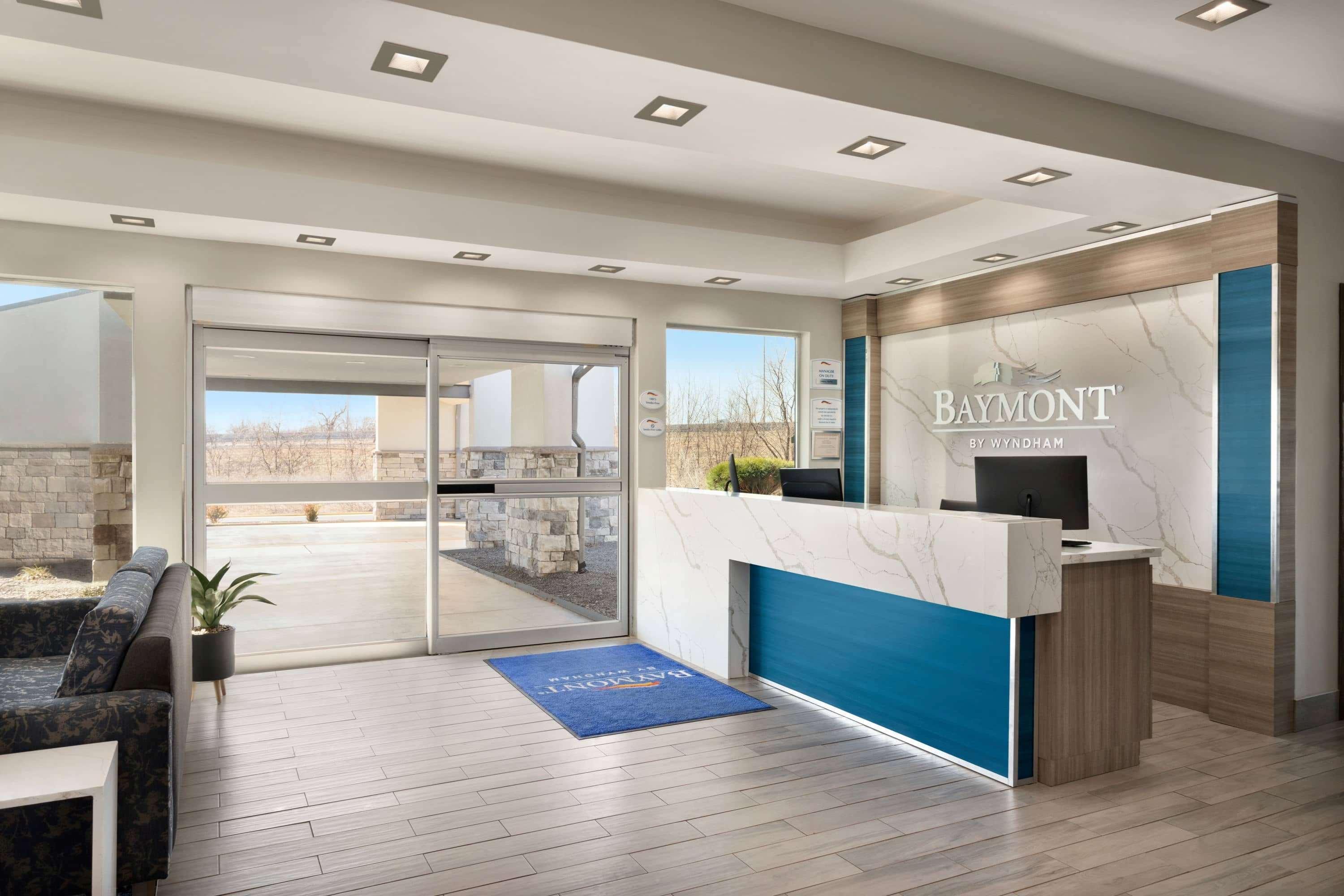 Baymont Inn & Suites Shawnee Exterior foto