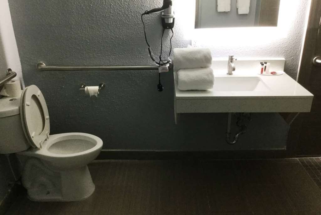 Baymont Inn & Suites Shawnee Quarto foto