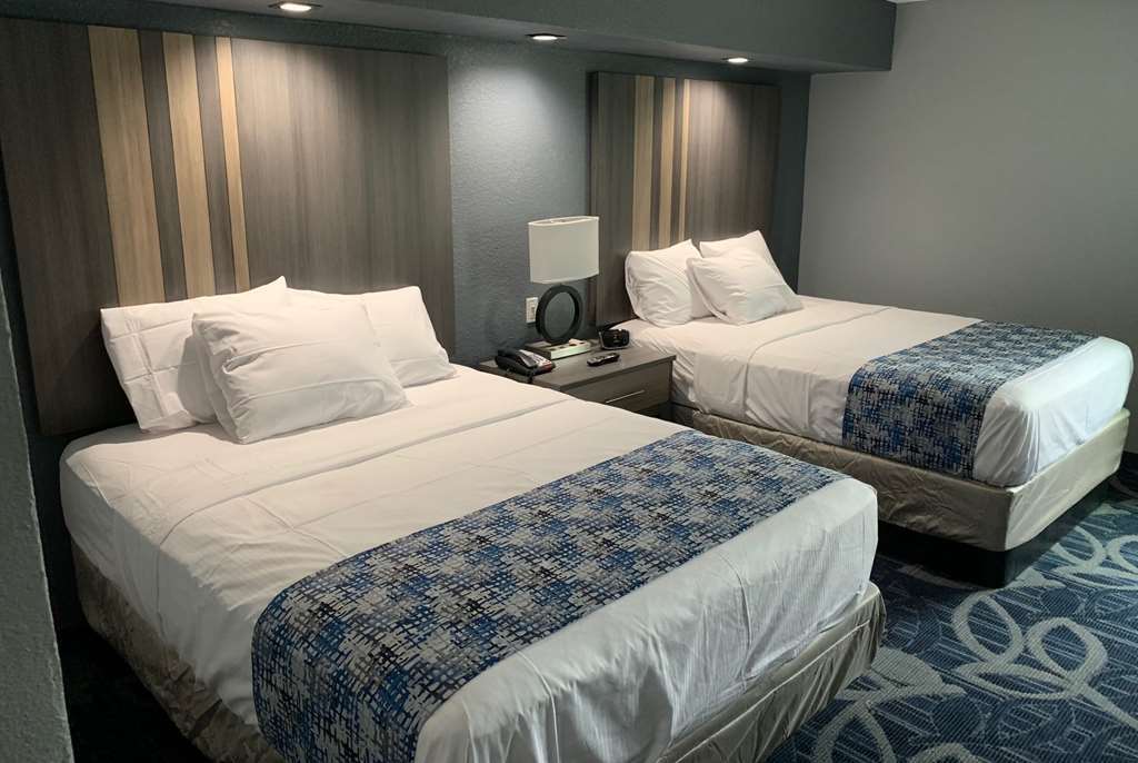 Baymont Inn & Suites Shawnee Quarto foto